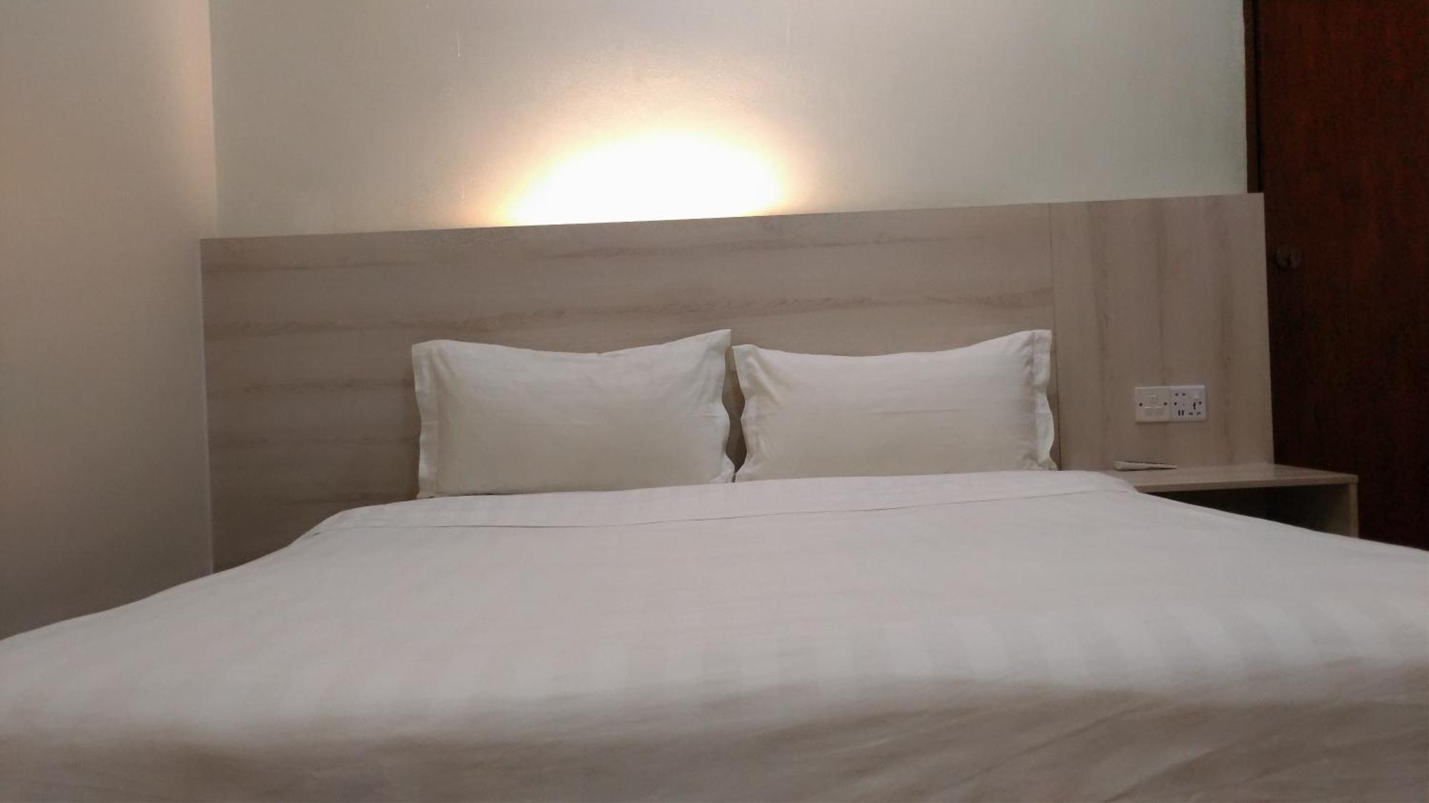 Tambun Inn Hotel Іпох Номер фото